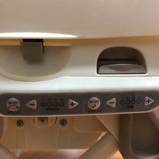 取引相談中】 コンビ ハイローチェア