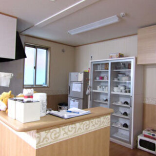 障害者グループホームの世話人（夜間アルバイト）／女性の方募集／シェアハウスふわり１ − 神奈川県