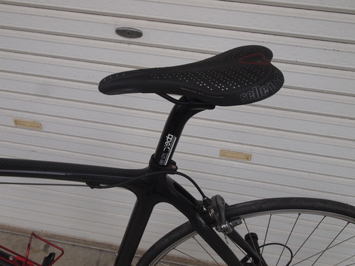 ロードバイク 中古美品 中古美品で格安ロードをフルオーダーで組み