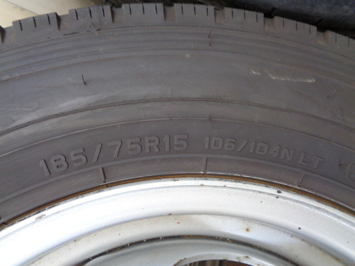 FB70BB キャンター 185/75R15 2本 ダンロップ ホイール付 ②