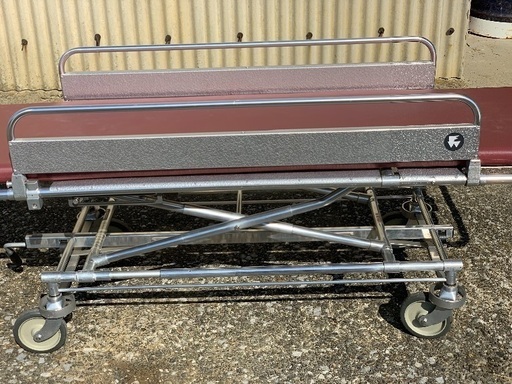 医療、介護ストレッチャー | complexesantalucia.com