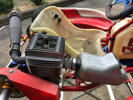 レーシングカート 小売業者 birel ヤマハKT100 コンプリート 