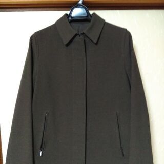 マーガレット・ハウエル　コート　カーキ