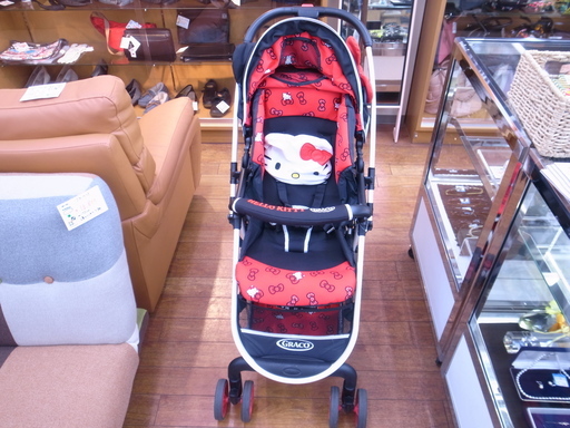 GRACO シティーライトRアップ ハローキティ― ベビーカー 【モノ市場東浦店】