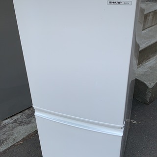 シャープ 2ドア冷蔵庫 137L ホワイト 2011年 cervezartesana.es