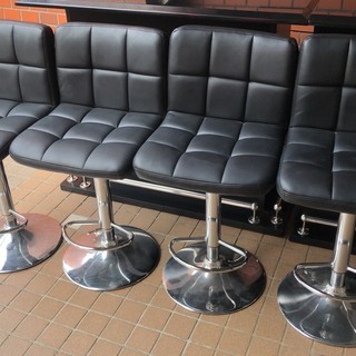 カウンターテーブル　ブラック　イス4脚セット
