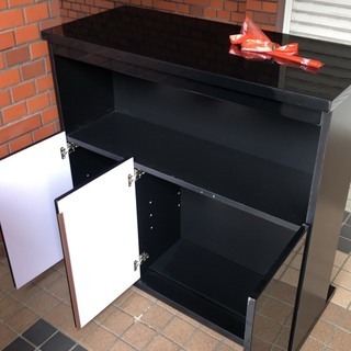 カウンターテーブル　ブラック　イス4脚セット