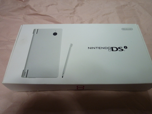 希少!? 新品 未使用 ニンテンドーDSi  白 本体