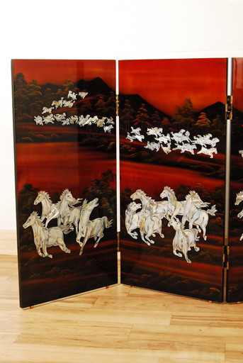 0697 中国 螺鈿細工 漆塗り 高さ80.8cm 広さ 160cm 衝立 4連 馬 百馬図