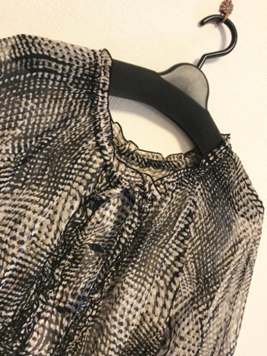 ロングシフォンワンピースカーディガン 11号 L 春夏 黒 ドット ブラック Miゃん 佐世保の服 ファッションの中古 古着あげます 譲ります ジモティーで不用品の処分