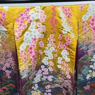 色打掛 紫山吹色