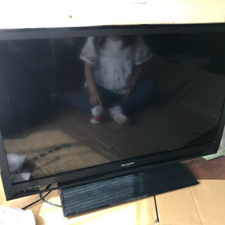 SHARP 32型テレビ