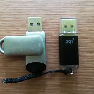 USBメモリ 4GB x 2個