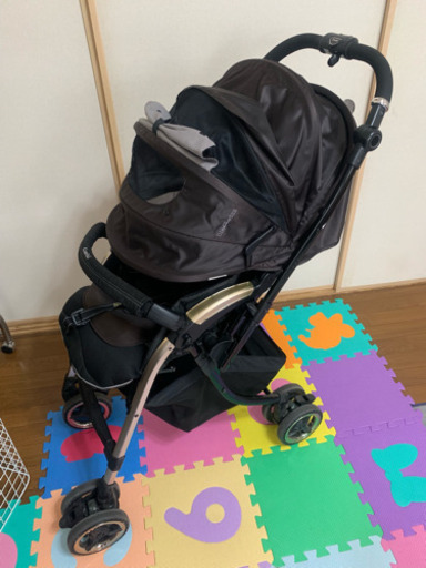 【取引完了】値下げ！☆美品☆ コンビ combi ベビーカー ディアクラッセ オート4キャス