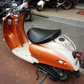 NO.2871　ビーノ（ＶＩＮＯ） ２サイクルエンジン シャッターキー付き　後期モデル　オレンジ　☆彡 NO.2871 ビーノ（VINO） 2サイクルエンジン シャッターキー付き