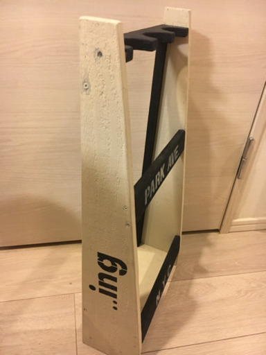 おしゃれロッドスタンド 傘立てですが 釣竿立てなどに 金銀 妙典の家具の中古あげます 譲ります ジモティーで不用品の処分