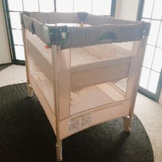 ベビーベッド　アップリカココネルエアー