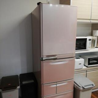 冷蔵庫、うすいピンク色　無料でお譲りします。お譲り先決まりました。