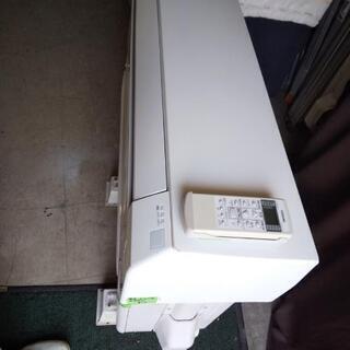 佐賀中古エアコン東芝2014年2.5KW税込取付込