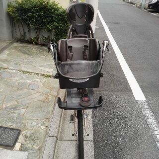 子供乗せ用自転車で一番人気のアンジェリーノ(ブリヂストン)です❗