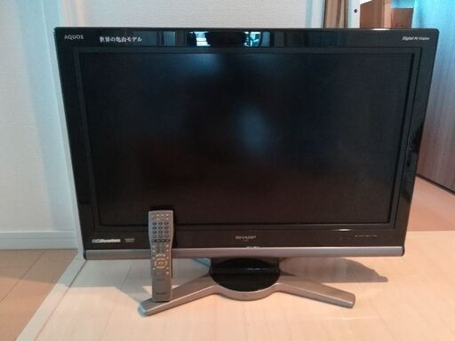 シャープ32型テレビ　LC-32D10