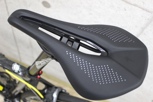 R382)【美品】ルック LOOK 765 サイズM ロードバイク 完成車 シマノ アルテグラ 6800 ULTEGRA モンドリアンカラー 自転車 サイクリング R382)【美品】ルック LOOK 765 サイズM ロードバイク 完成車 シマノ