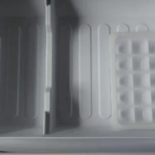 ◎広島市送料無料!2017年製◎ SHARP 137L 2ドア LED照明 左右開き自由設定 耐熱トップテーブル 冷蔵庫 【SJ-D14C-S】


