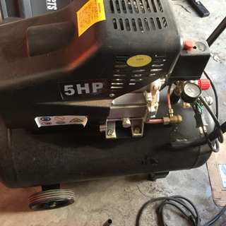 エアーコンプレッサー 5馬力 100v