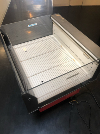 サンヨー 冷蔵ショーケース（旧型式：SAR-ES90FBN）