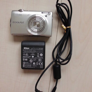 コンパクトデジカメ Nikon COOLPIX S5100中古