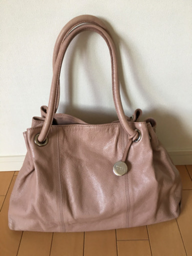 FURLAのバッグ