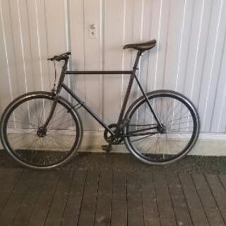 カーテルバイクアベニュー ピスト