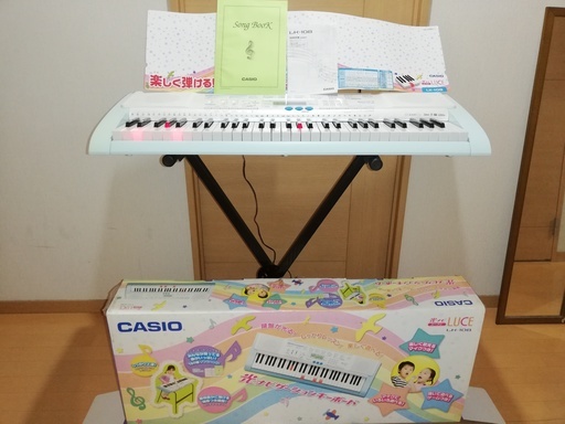 【値下げしました】CASIO　電子キーボード　LK-108　スタンドセット