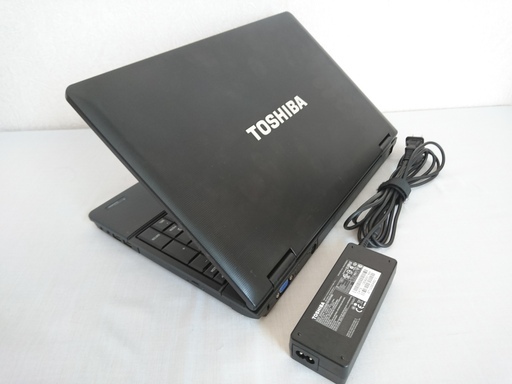 M様購入　☆i3＆SSD(240GB)搭載で快適☆　TOSHIBA　dynabook　Satelite　15インチ　Windows10