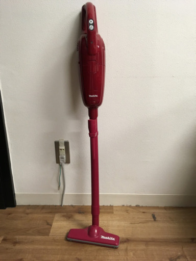 マキタ掃除機 CL105D