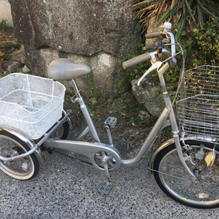 63.三輪自転車20インチ