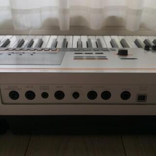 CASIO　シンセサイザー　XW-P1