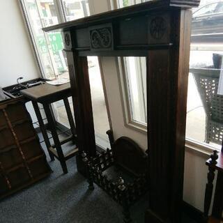 637 アンティーク マントルピース枠・薪置きセット