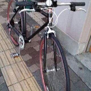 Leunion LILU[レユニオン リル]700cクロスバイク 8speed/ブラックxレッド