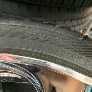 タイヤ４本セット19インチ