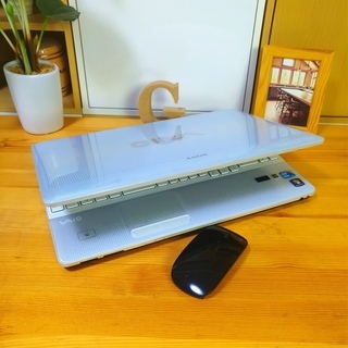 corei5メモリ8Gで超高性能！ ブルーレイ対応☆ とても可愛い光沢パール