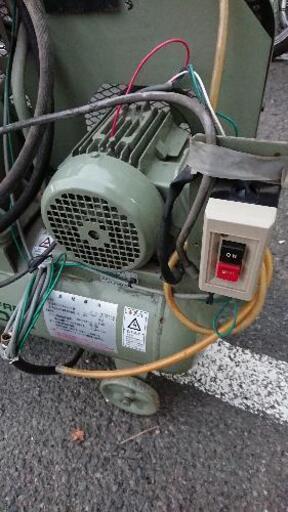 日立 オイルフリー コンプレッサー ベビコン 0.75kw 三相200V 0.75OP-8.5TA6 60Hz◆