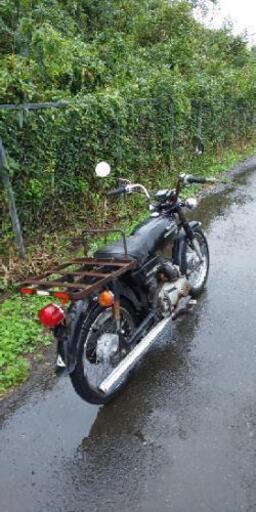 引き取り待ちになります。スズキ K90 車体