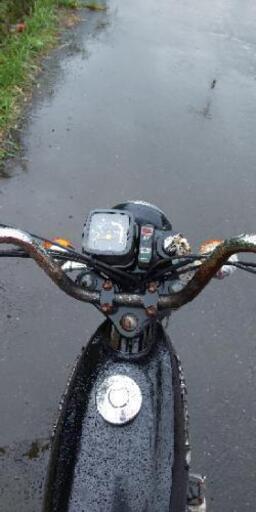 引き取り待ちになります。スズキ K90 車体