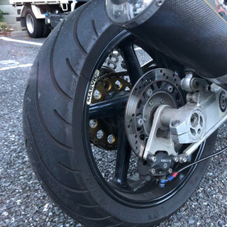 ゼファー1100