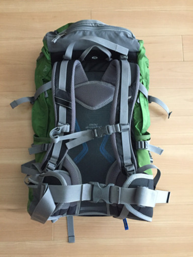 deuter ドイター 登山リュックサック30ℓ 雨カバー付き