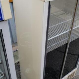 キンキンに冷えます♪冷蔵ショーケース☆お安く提供♪