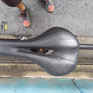 FELT 中古　クロスバイク　直接引き取りのみ