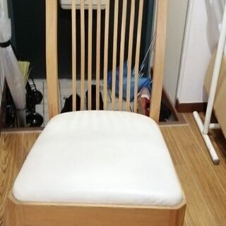 大塚家具の椅子