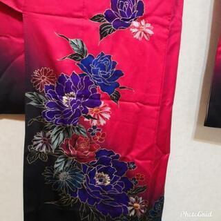 振袖☆正絹 ワインレッド 花文様